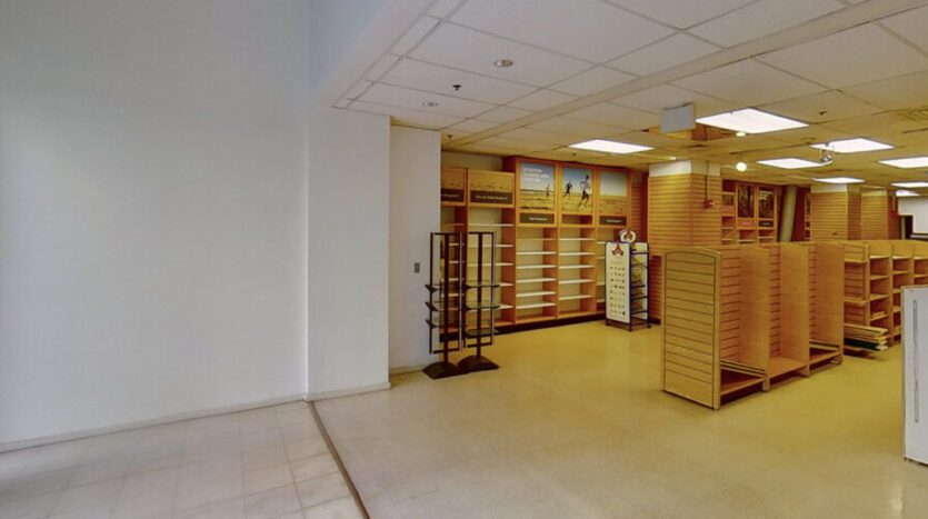 1750 PENNSYLVANIA AVENUE storefront interior for lrent in Washington dc